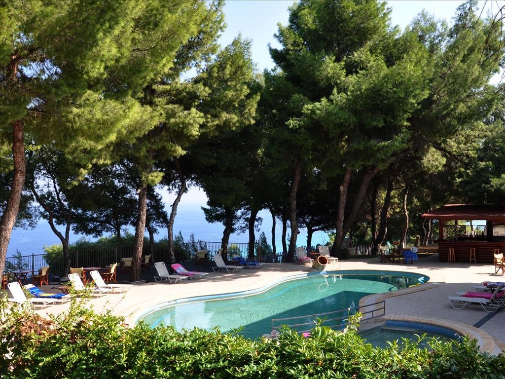 Hotel Evripidis pool.jpeg
