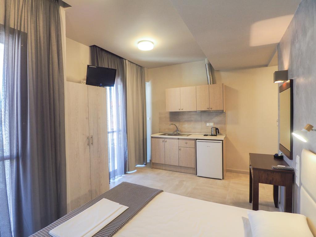 Hotel Afrodite Beach double room 1.jpg