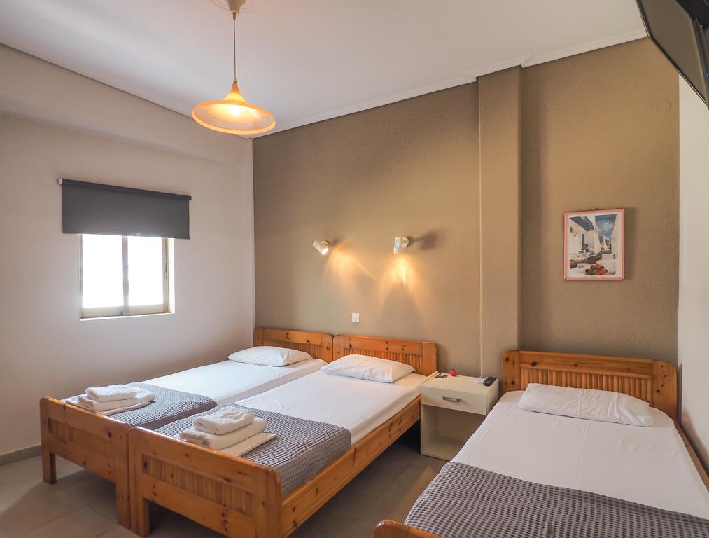 Hotel Afrodite Beach triple superior room 2.jpg