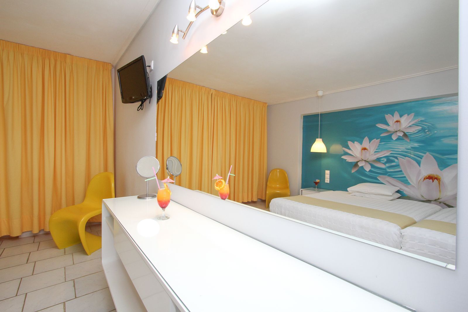 Hotel Filoxenia one bedroom family room 1.jpeg