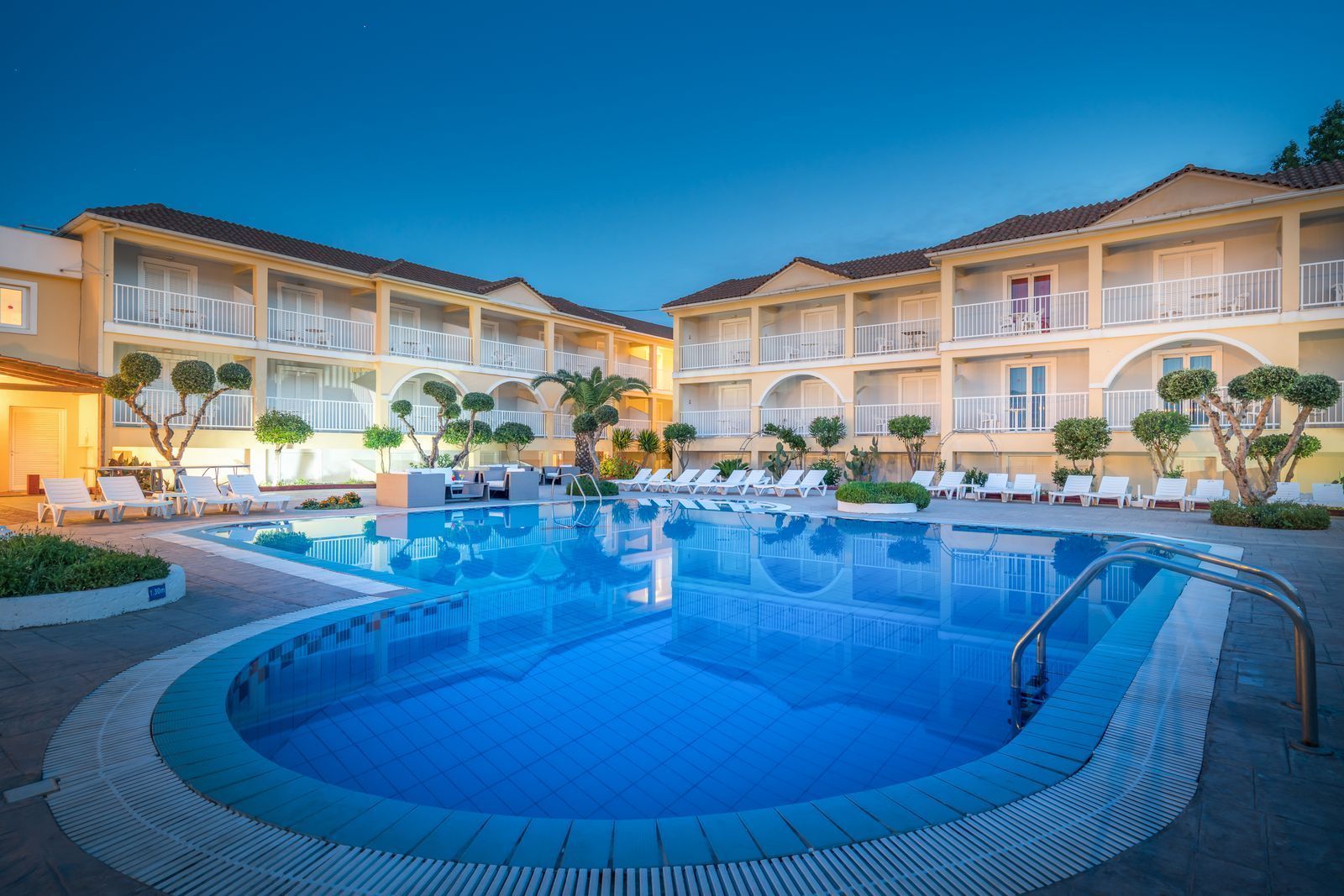 Hotel Filoxenia pool 1.jpeg