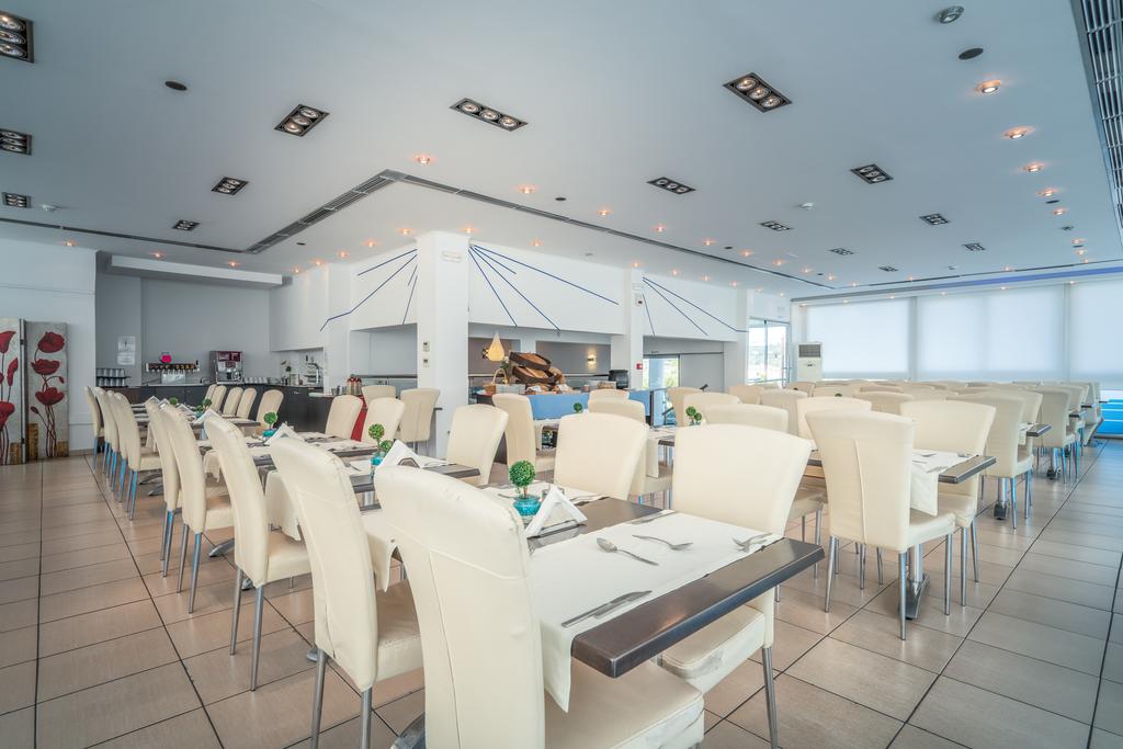 Hotel Filoxenia restaurant 1.jpg