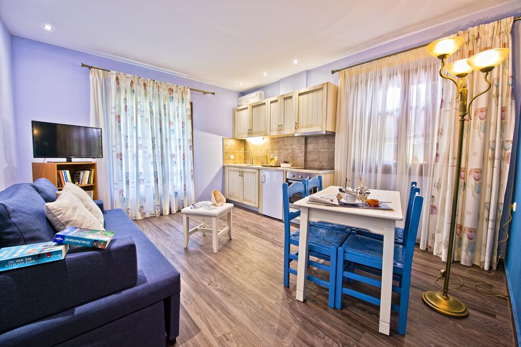 Hotel Flamingo family apartment.jpg