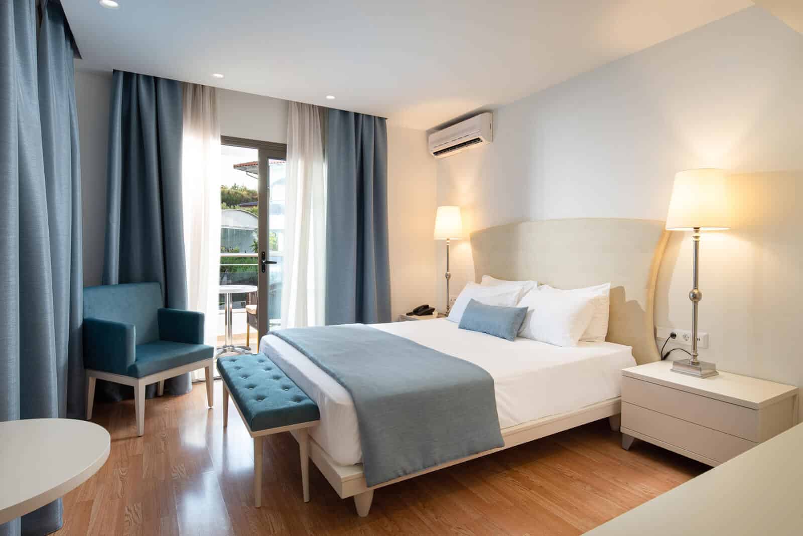 Flegra palace hotel executive room.jpg