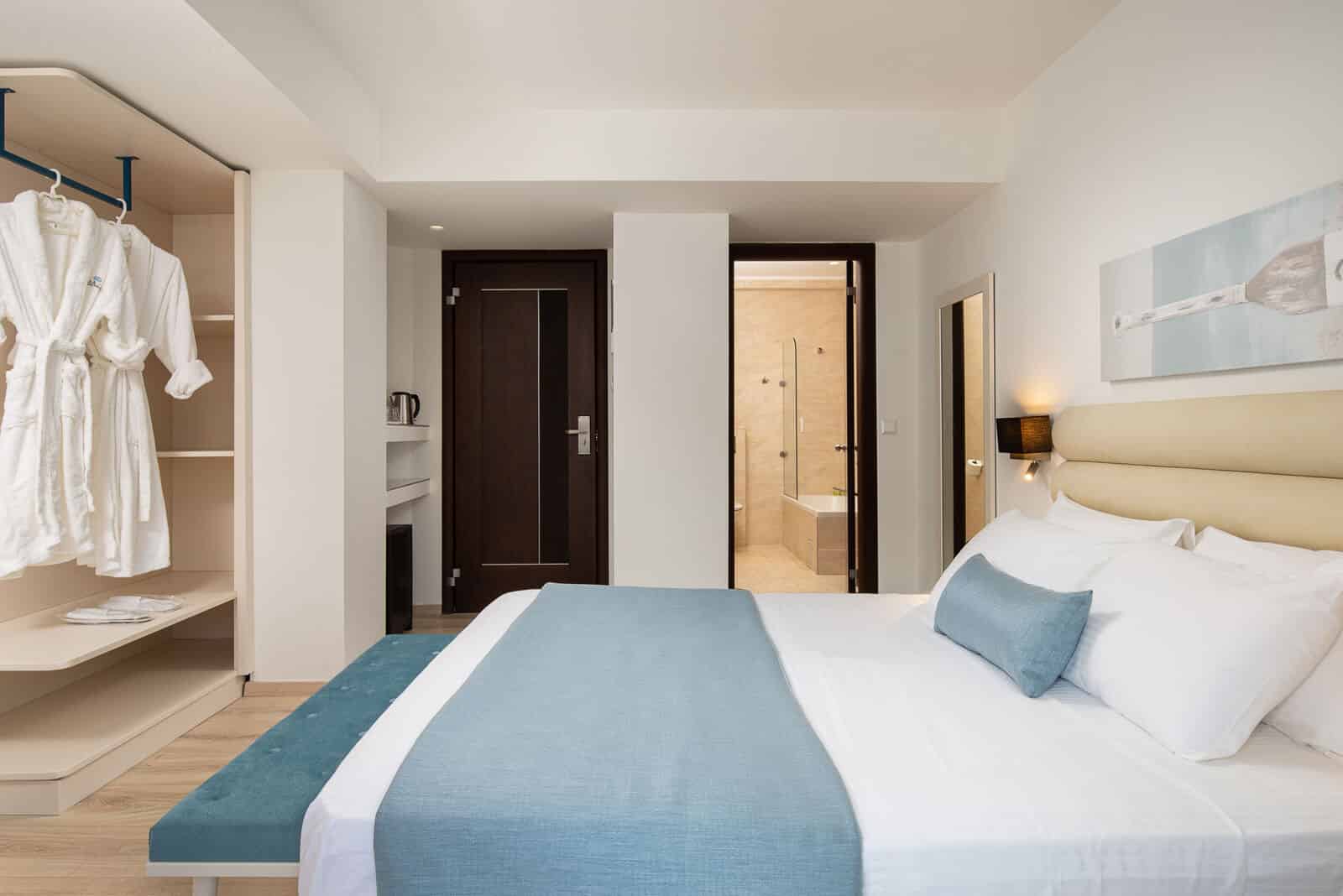Flegra palace hotel executive soba.jpg