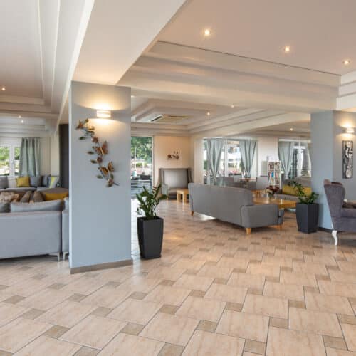 Flegra palace hotel recepcija i lobi.jpg
