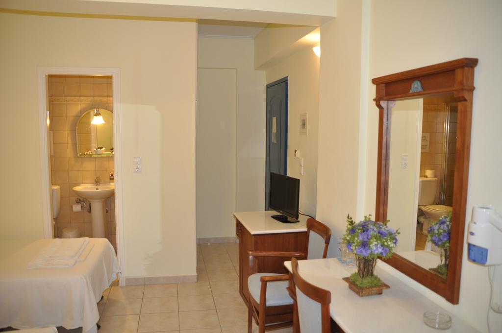 Hotel Florena double room.jpg