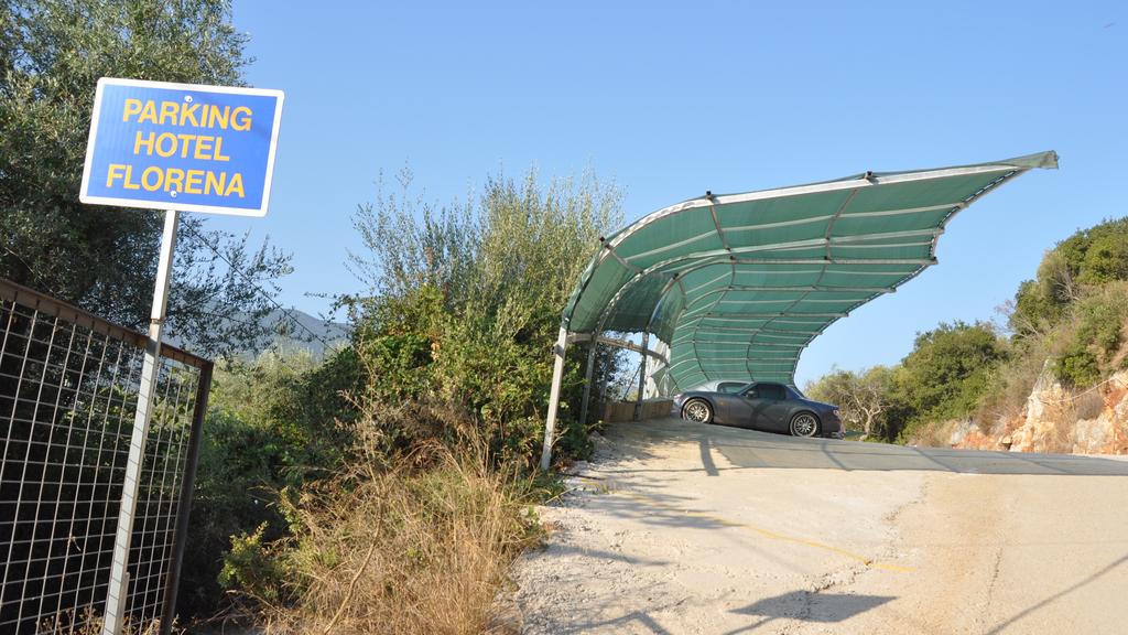 Hotel Florena parking.jpg