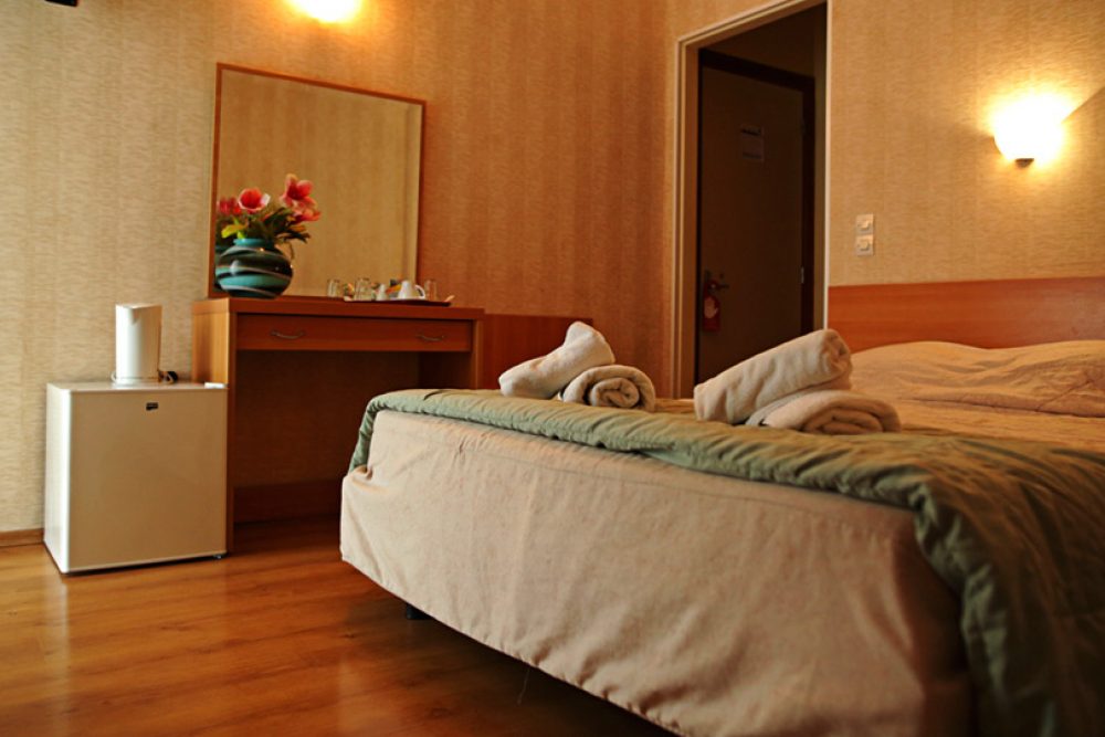 Hotel Florida Blue Bay double room.jpg