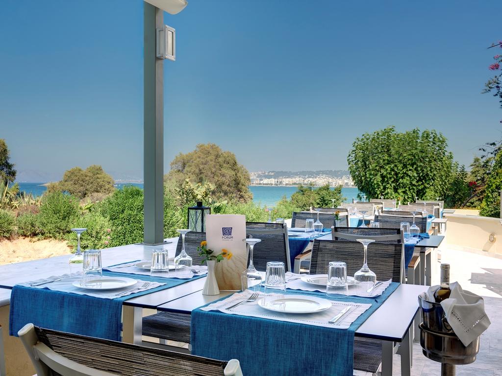 Hotel Forum Suites restaurant.jpg