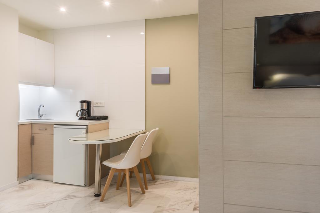 Hotel Forum Suites sea view suite.jpg