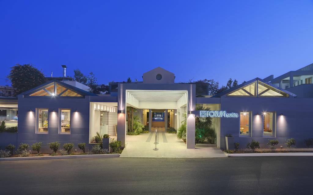 Hotel Forum Suites.jpg