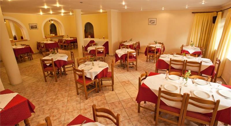 Hotel Galaxia Gouvia restaurant.jpg