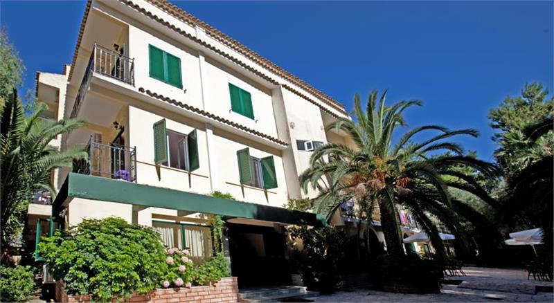 Hotel Galaxia Gouvia.jpg