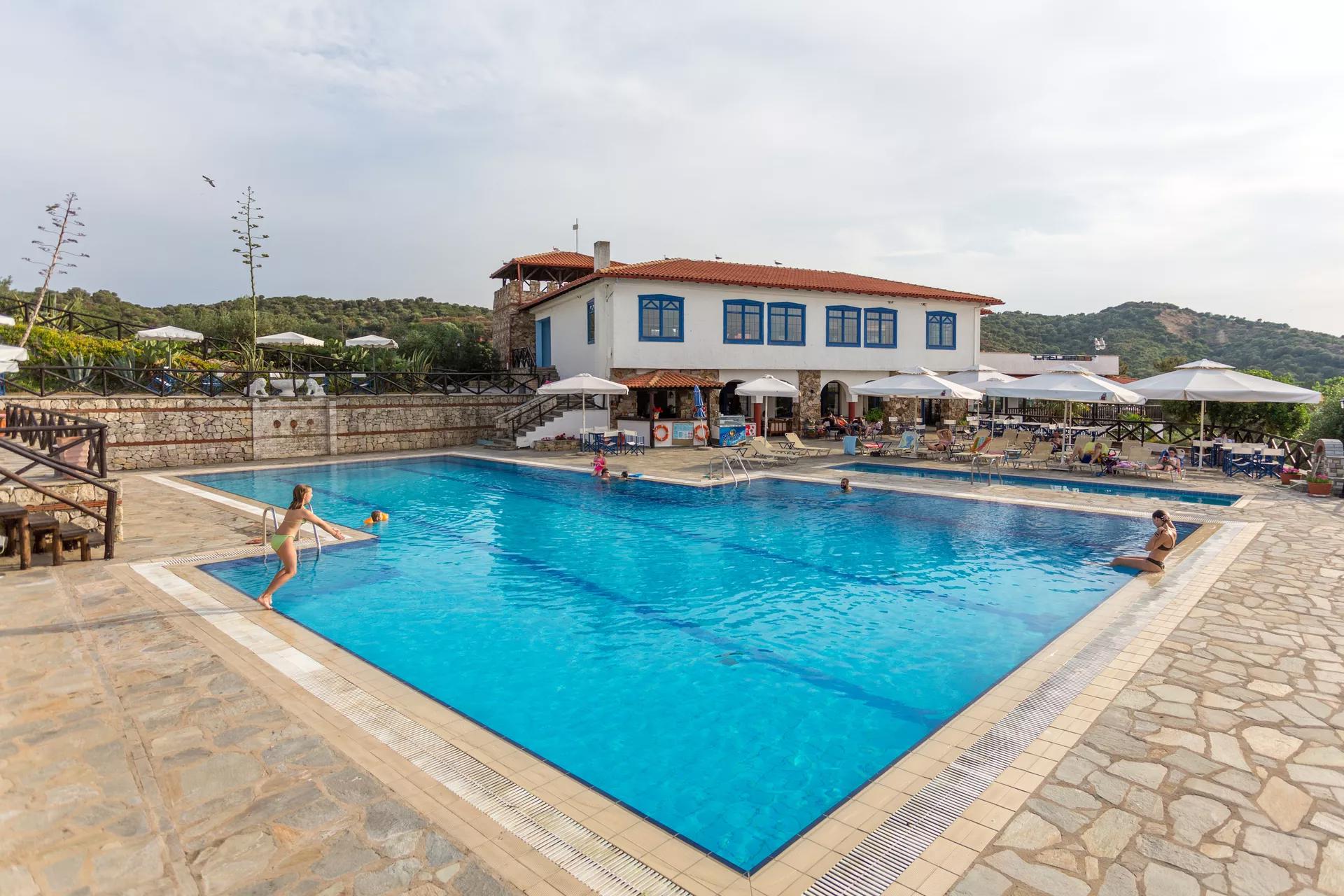 Agonissi Resort bazen .jpg