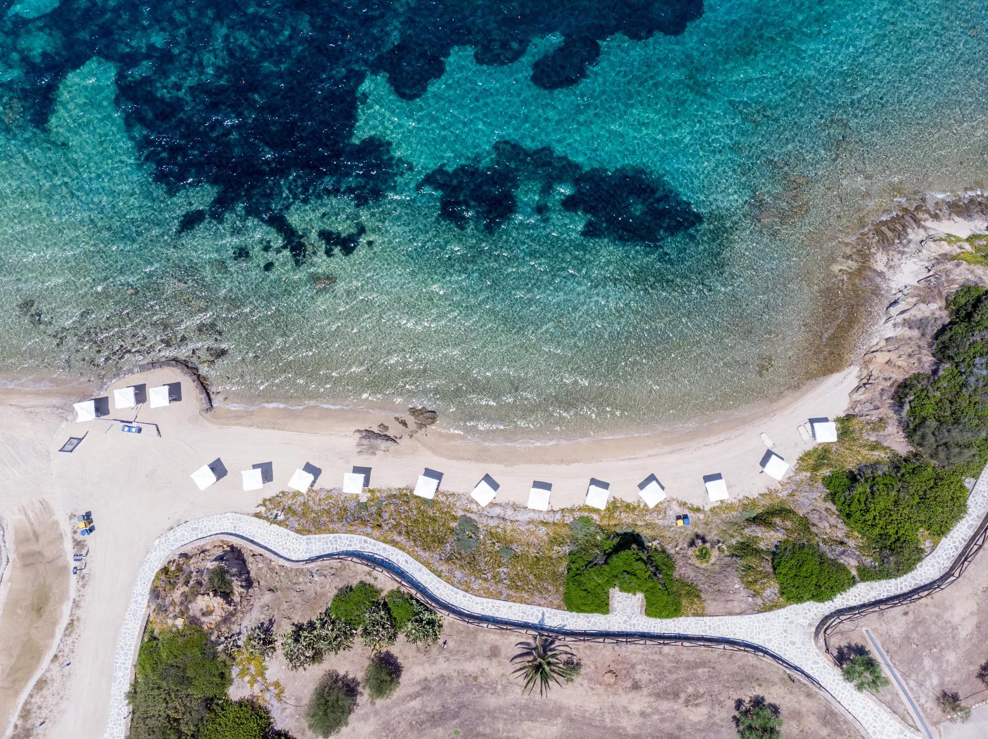 Agonissi Resort satelitski prikaz plaže.jpg