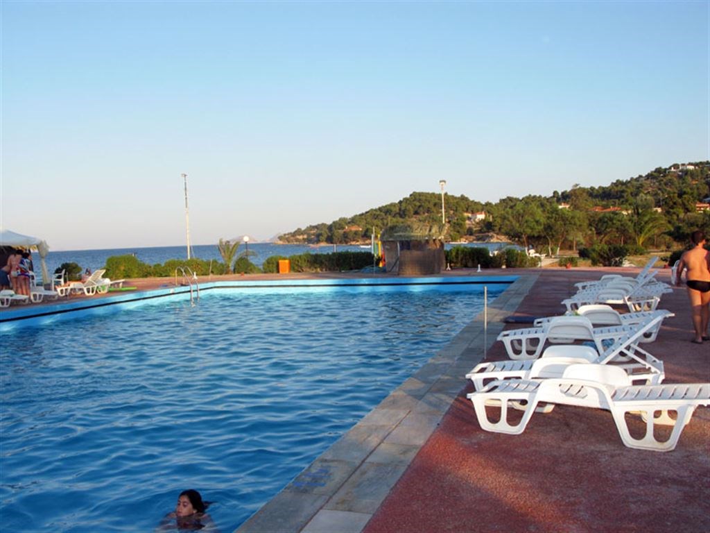 Hotel Galaxy Porto Heli pool 1.jpeg