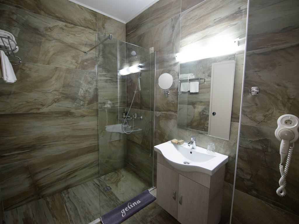 Hotel Gelina Village _ Aqua Park bathroom.jpg