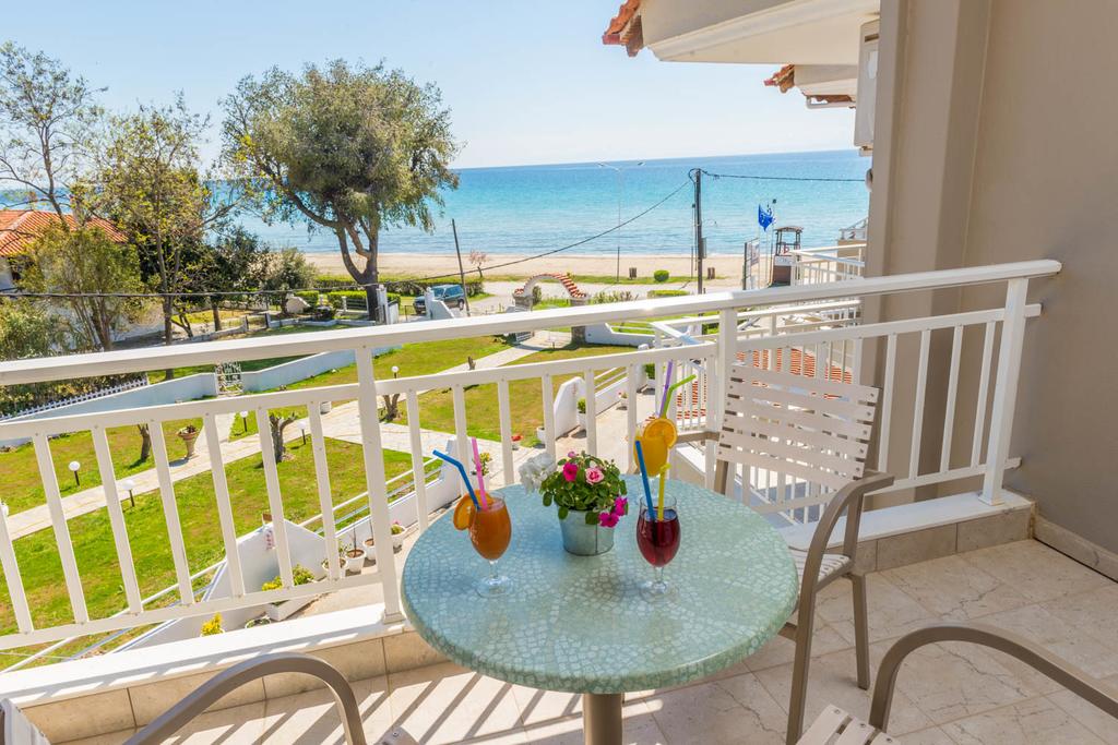 Hotel Georgalas Sun Beach balcony.jpg