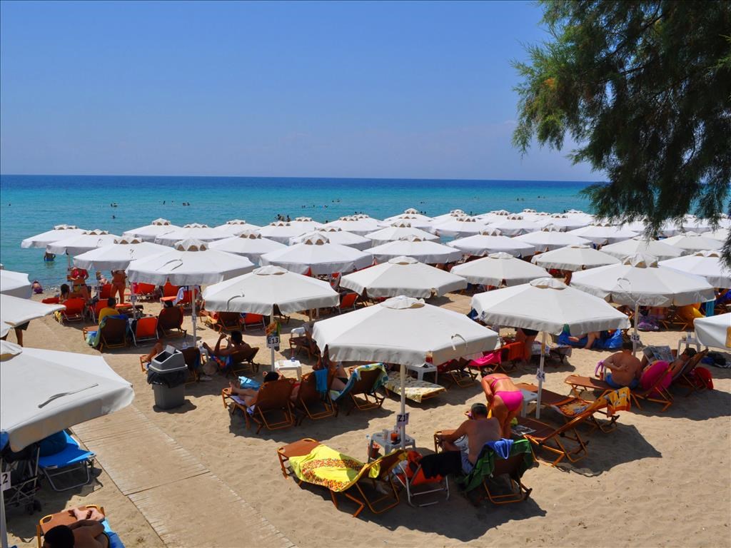 Hotel Georgalas Sun Beach beach.jpeg
