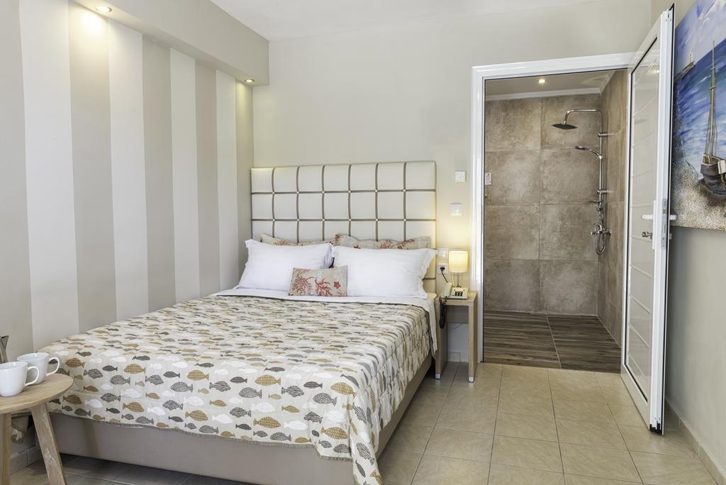 Hotel Georgalas Sun Beach double room 1.jpg