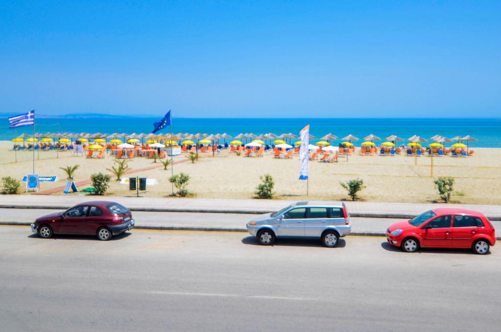 Hotel Giannoulis beach 1.jpg