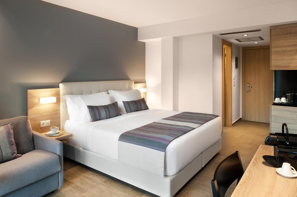Hotel Gkea deluxe room.jpg