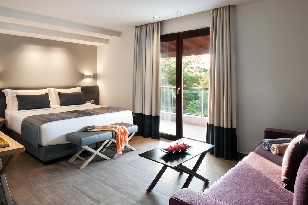 Hotel Gkea junior suite.jpg