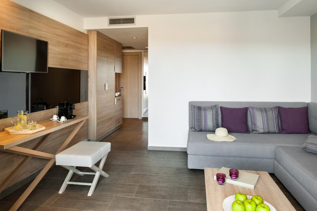 Hotel Gkea two room suite 1.jpg