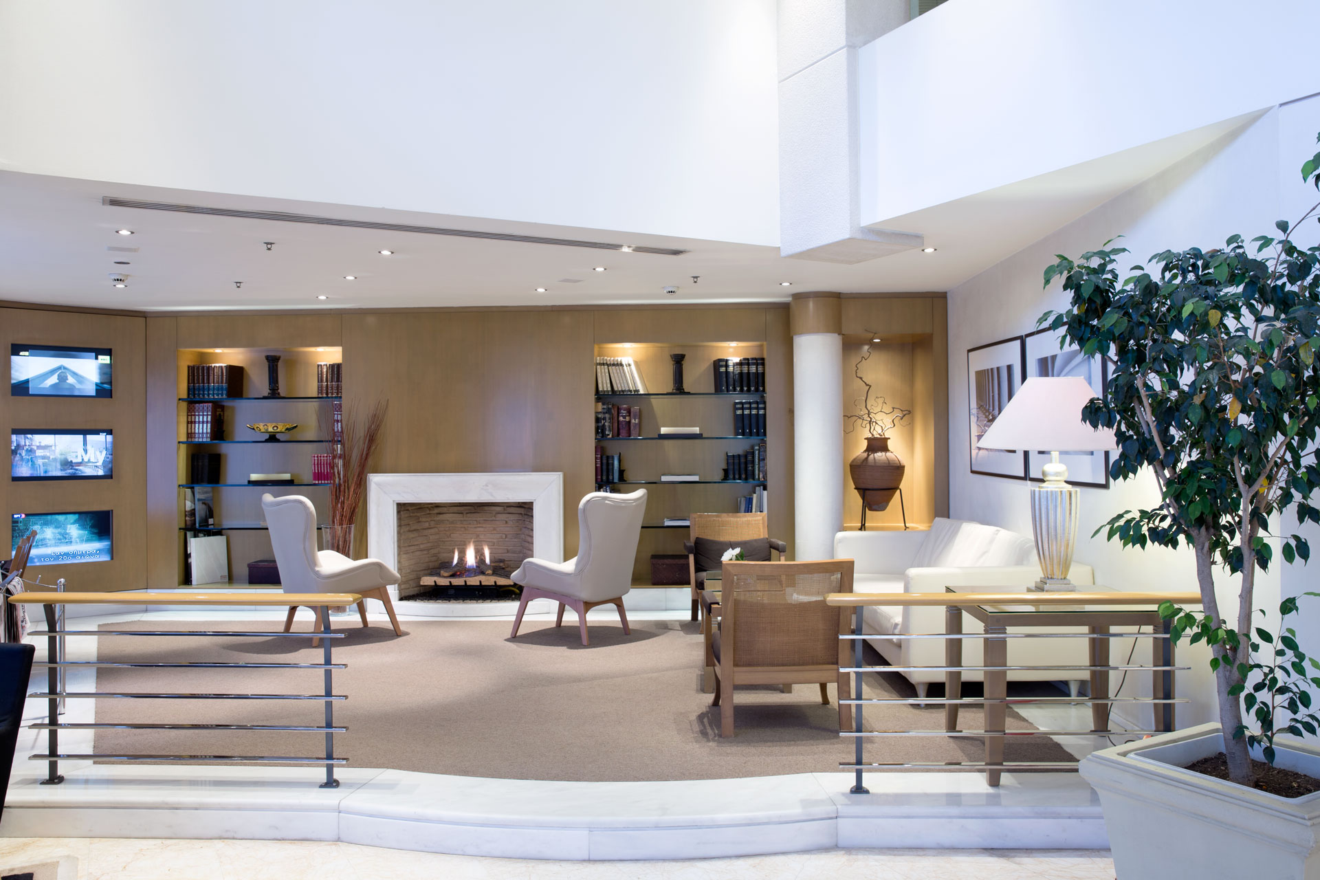 Hotel Golden Age Athens lobby.jpg