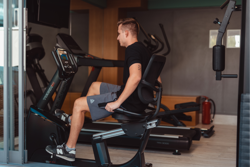 Hotel Golden Star City Resort gym.png