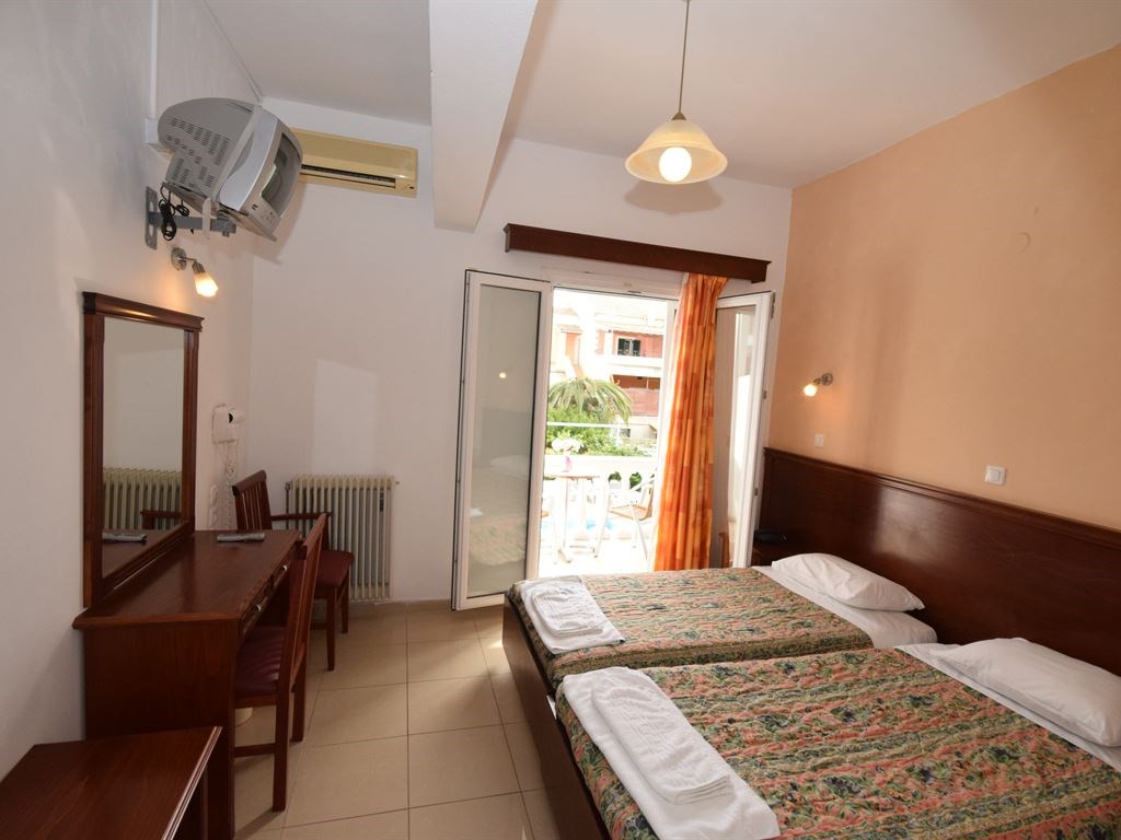Hotel Gouvia double room 1.jpeg