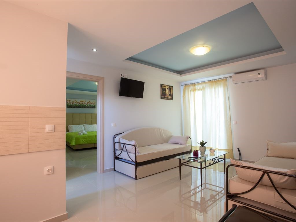 Hotel Gouvia family room 1.jpeg