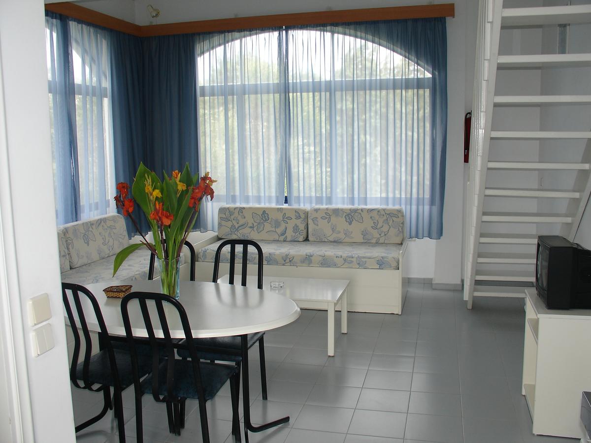 Hotel Govino Bay quadruple loft studio 2.jpg