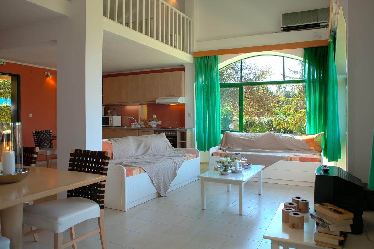 Hotel Govino Bay villa with three bedrooms 4.jpg