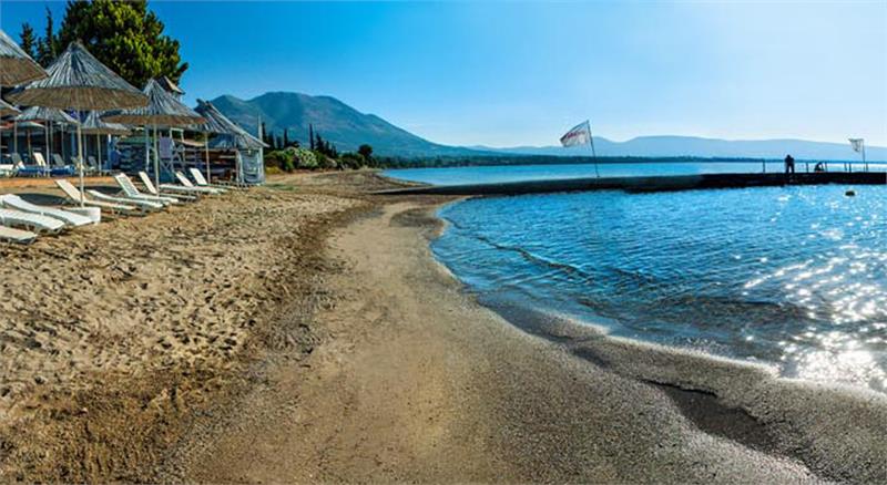 Hotel Grand Bleu beach.jpg
