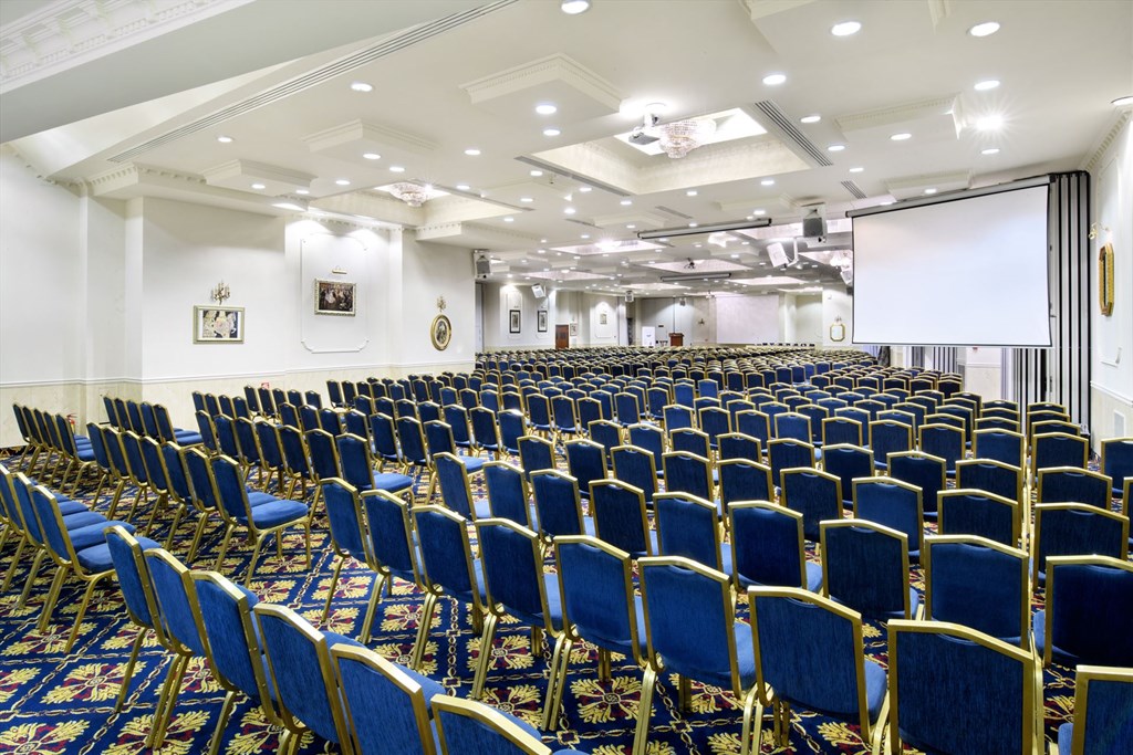 Grand Hotel Palace conference room 1.jpg
