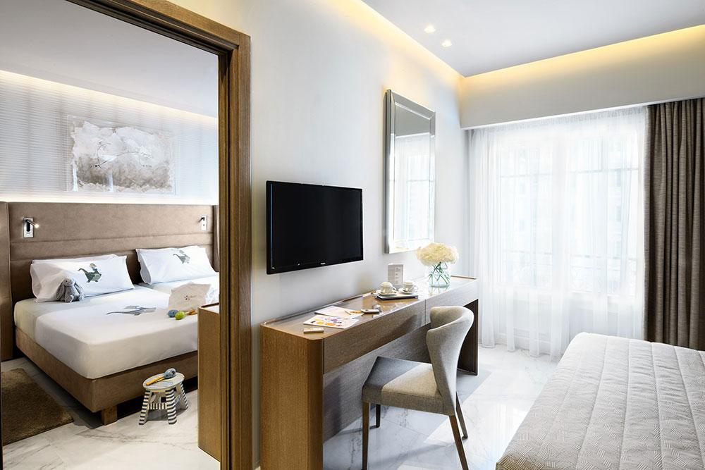 Grand Hotel Palace deluxe classic rooms 1.jpg