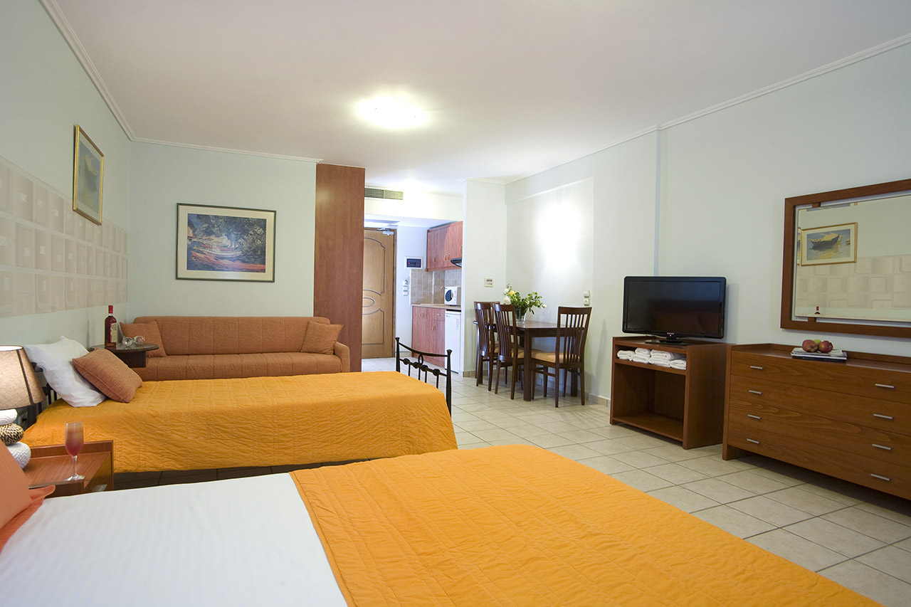 Hotel Grand Nefeli accomodation 1.jpg
