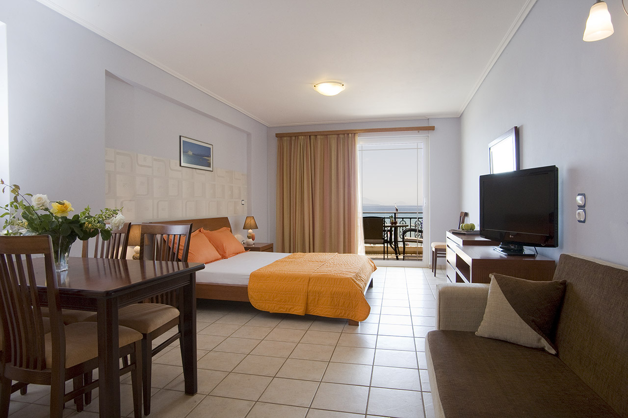 Hotel Grand Nefeli accomodation 3.jpg