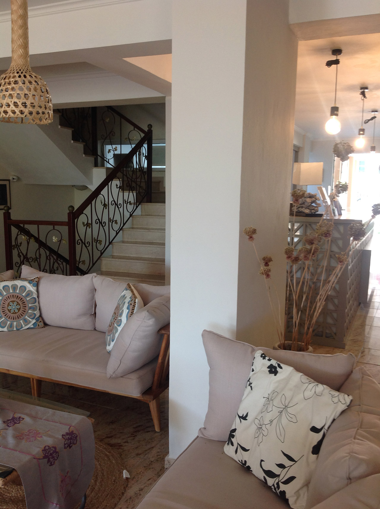 Hotel Grand Nefeli lobby 1.jpg