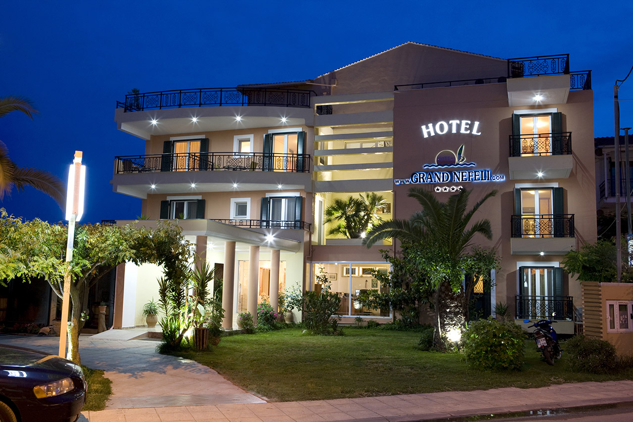 Hotel Grand Nefeli.jpg