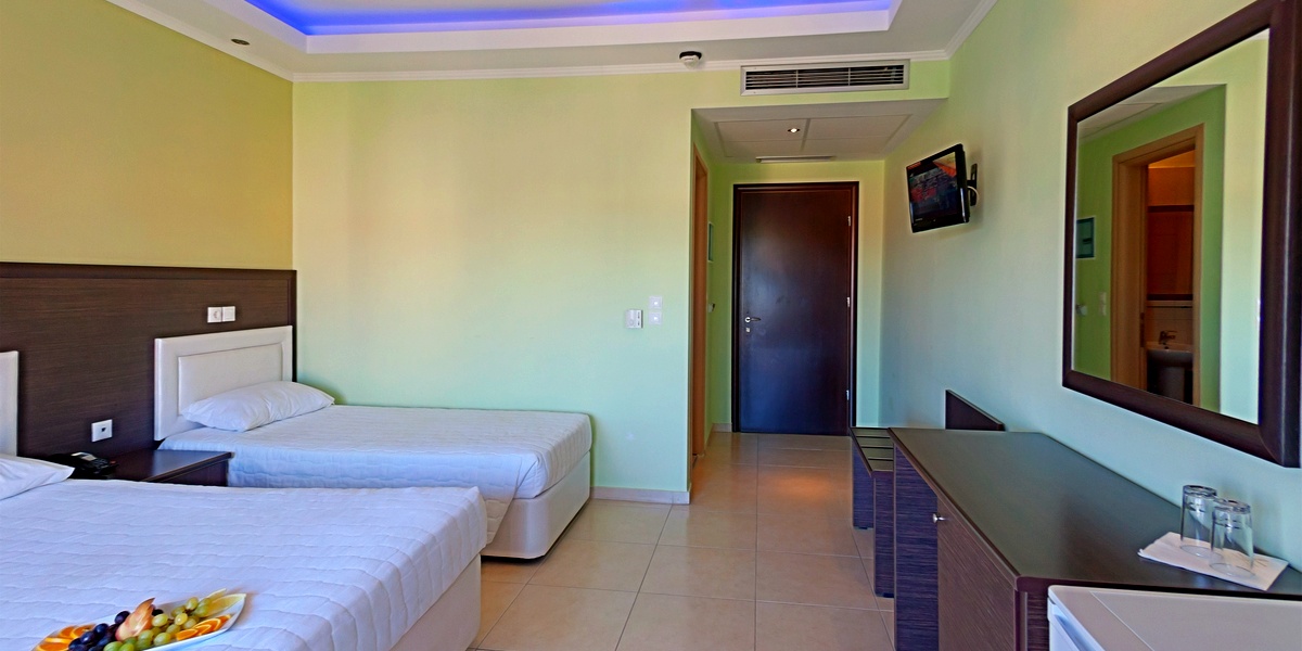 Hotel Grand Platon junior suites 1.jpg