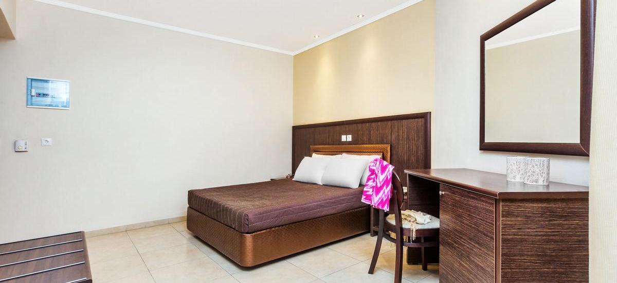 Hotel Grand Platon superior rooms 2.jpg