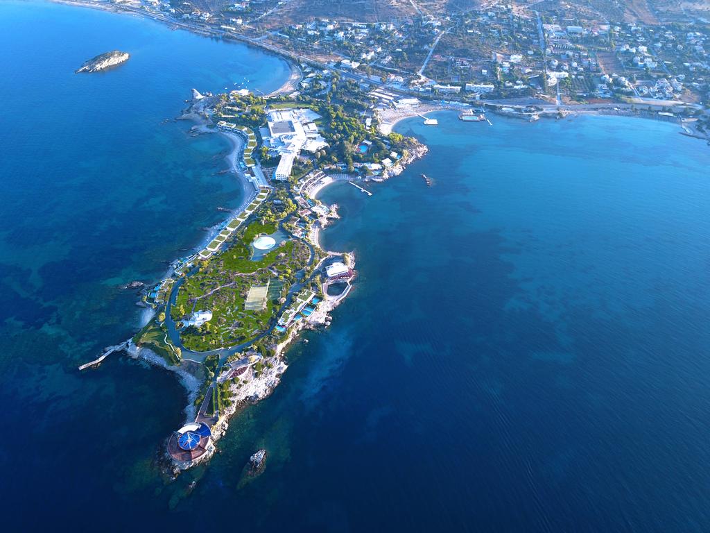 Hotel Grand Resort Lagonissi.jpg