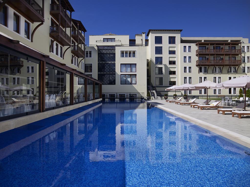 Hotel Grand Serai Congress and spa pool.jpg