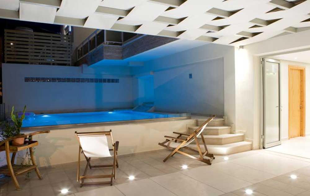 Hotel Grand Theoni pool.jpg
