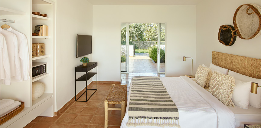 Hotel Grecotel Casa Marron Oliva casa grande.jpg