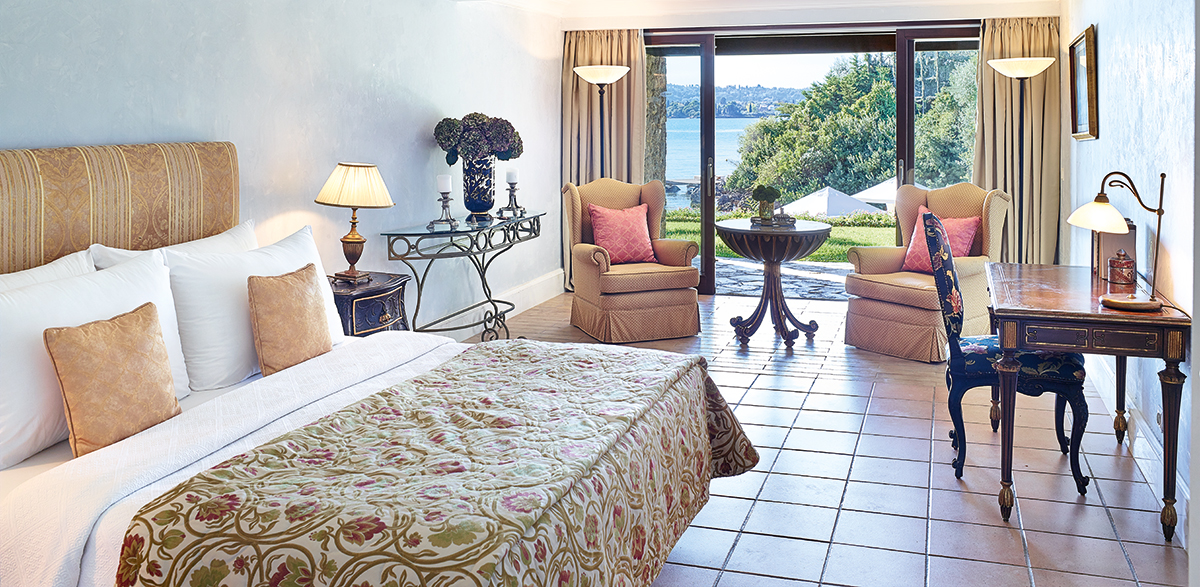 Hotel Grecotel Corfu Imperial Palace 3-Bedrooms beachfront villa private pool 1.jpg