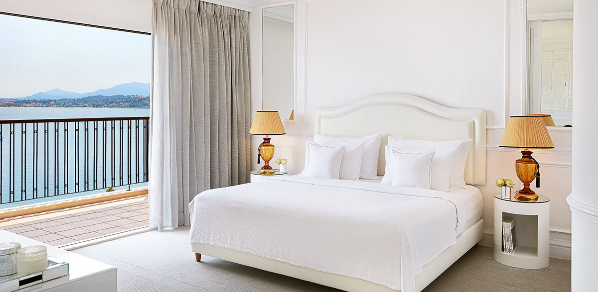 Hotel Grecotel Corfu Imperial Palace deluxe suite sea view 2.jpg